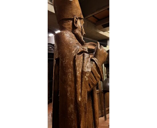 DARS690 - Sculpture representing Saint Ambrose, dimensions cm W 36 x H 135 x D 35