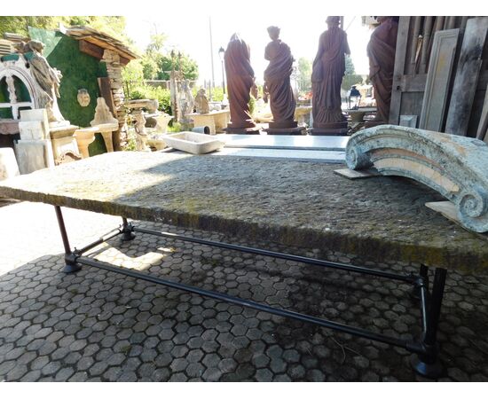 dars335 - Stone table, mis. 330 x 130 cm; cm 83 h     