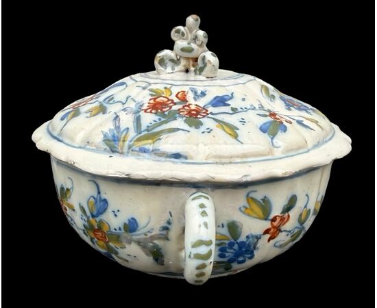 Tazza da puerpera in maiolica.Manifattura Coppellotti.Lodi.