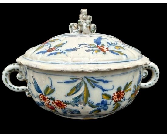 Maiolica childbirth cup. Coopellotti manufacturer. Lodi.