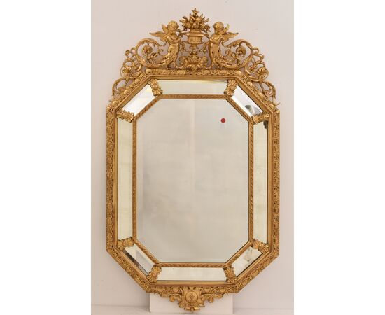 SPECCHIO ANTICO CON FIORI E PUTTI, SPECCHIERA ANTICA LUIGI FILIPPO, CORNICE DORATA, XIX SECOLO. (SPCP197)