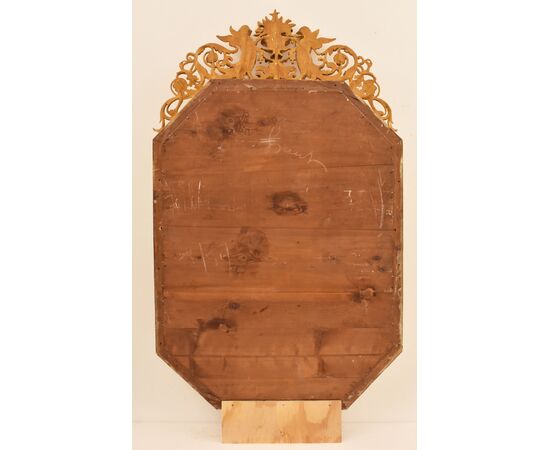 SPECCHIO ANTICO CON FIORI E PUTTI, SPECCHIERA ANTICA LUIGI FILIPPO, CORNICE DORATA, XIX SECOLO. (SPCP197)