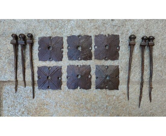 6 Large wrought iron nails in 2 parts, 17th-18th century