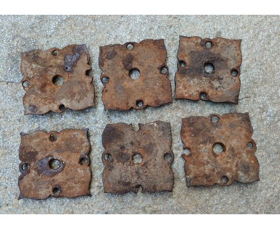 6 Large wrought iron nails in 2 parts, 17th-18th century