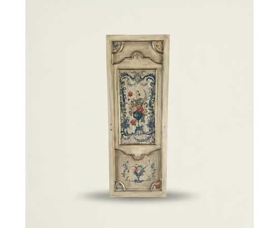 
Porta siciliana laccata e dipinta del XIX secolo