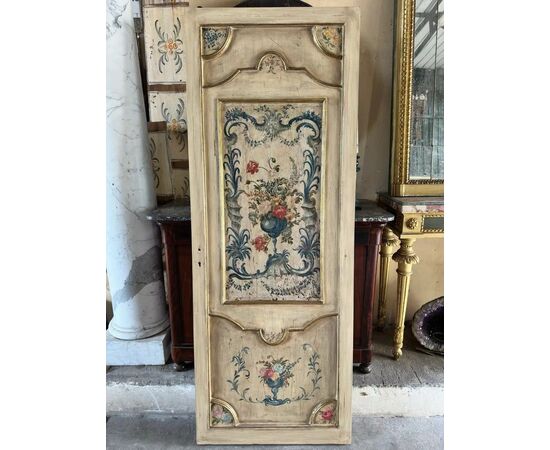 
Porta siciliana laccata e dipinta del XIX secolo