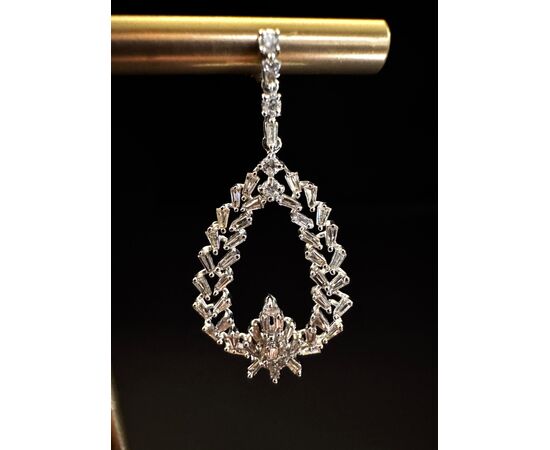 Orecchini  a  goccia  con  Diamanti