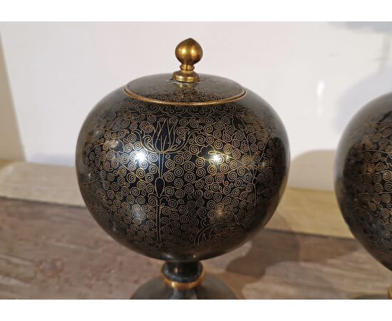 COPPIA DI VASI CLOISONNÉ CINA PRIMA META’ XIX SECOLO