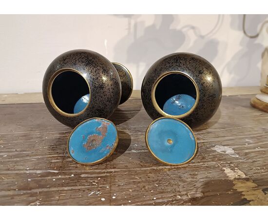 COPPIA DI VASI CLOISONNÉ CINA PRIMA META’ XIX SECOLO