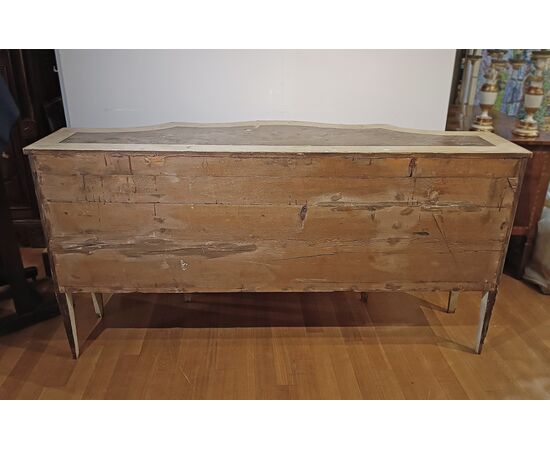 CREDENZA LACCATA IN STILE NEOCLASSICO META’ XIX SECOLO