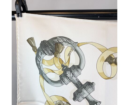 HERMES Foulard Vintage in Seta Col. Bianco Ferronnerie