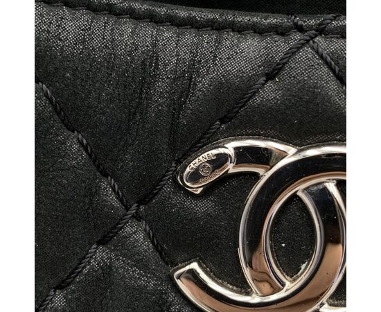 CHANEL Borsa a Tracolla in Pelle Col. Nero Camera M