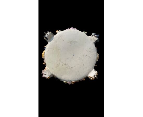 Grande centrotavola in maiolica  di forma barocca . Manifattura di Sansebastiano e Moreno.Genova.