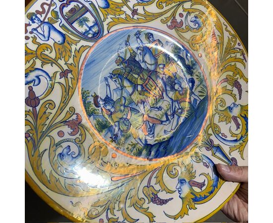 Antique Luster Plate by Paolo Rubboli, Gualdo Tadino, late 19th century, Battle scene, 39 cm