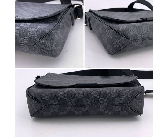 LOUIS VUITTON Borsa a Tracolla in Tela Col. Nero District M