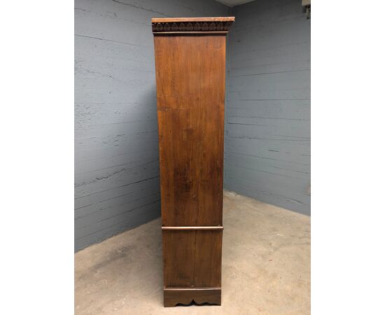 Dispensa lombardo-veneta in noce scolpito – Seconda metà XVIII secolo