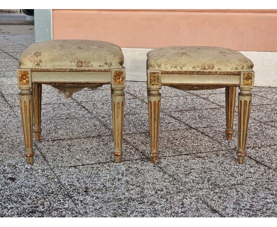 Coppia di sgabelli Luigi XVI, Venezia, fine XVIII secolo