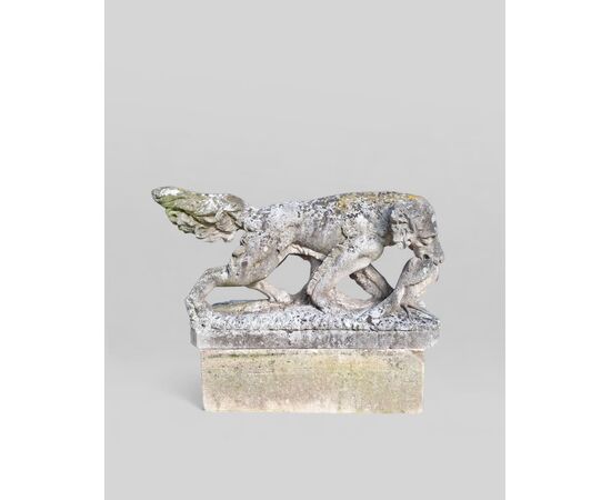 Vicenza stone sculpture depicting a dog