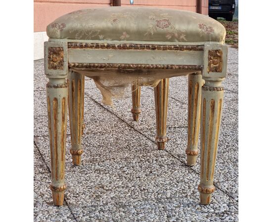 Coppia di sgabelli Luigi XVI, Venezia, fine XVIII secolo