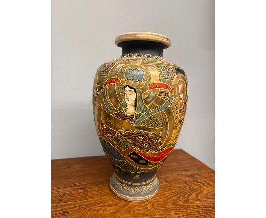 Antico vaso Giappone Satsuma '900 con personaggi, 38x25cm