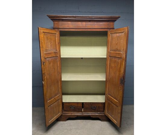 Bella dispensa in abete poco profonda – XVIII secolo