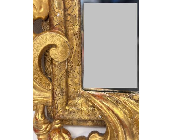 Specchiera emiliana in legno intagliato e dorato Barocco XVII secolo