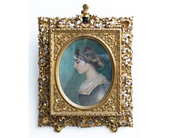 Wonderful carved and gilded wooden frame from the 19th century