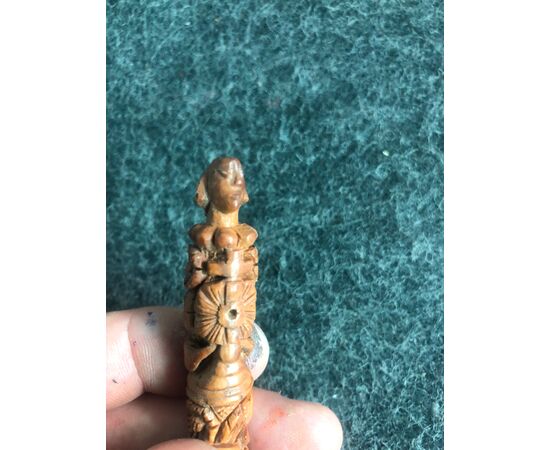 Box Needle holder in curozo.with character and religious symbols.France     