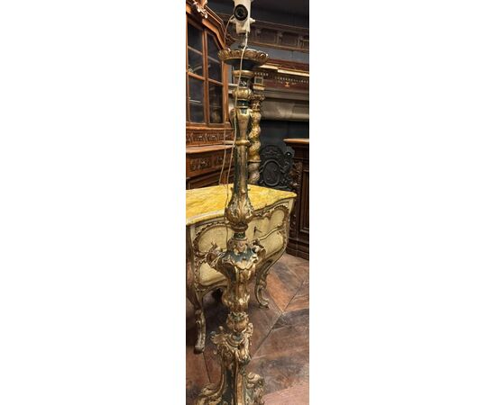 LAMP252 - Carved candlestick with lampshade, 19th century, maximum dimensions cm L 50 x H 195