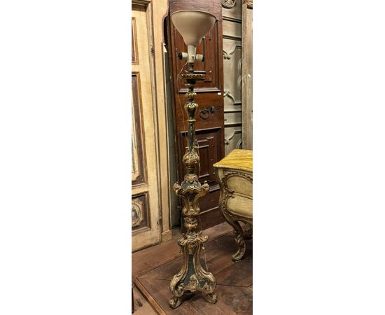 LAMP252 - Carved candlestick with lampshade, 19th century, maximum dimensions cm L 50 x H 195