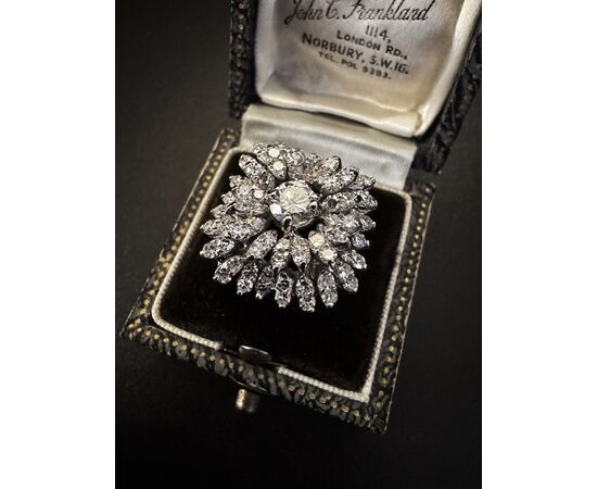 Anello  quadrato con  Diamanti