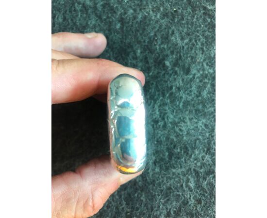 Scatolina portafiammiferi in argento con decoro stile pelle di coccodrillo.Firma Gorham.USA