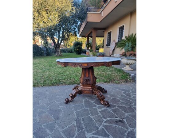 19th-century walnut biscuit table with Carrara marble top