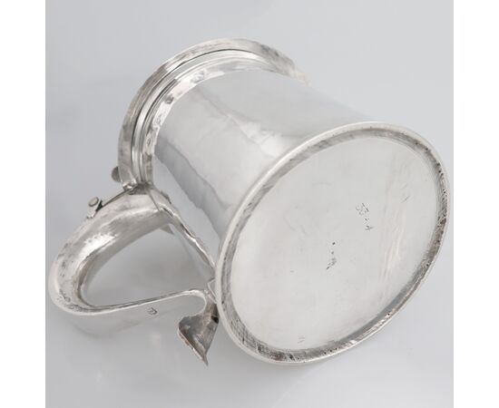 Charles II sterling silver tankard, silversmith TL, London, 1674