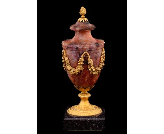 Collezione di quattro vasi in Blue John, inizio del XIX secolo