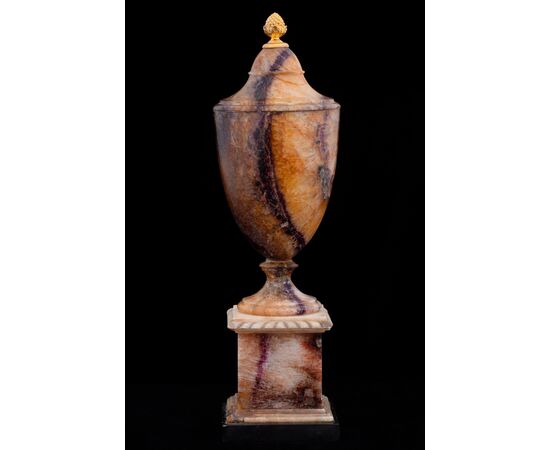 Collezione di quattro vasi in Blue John, inizio del XIX secolo