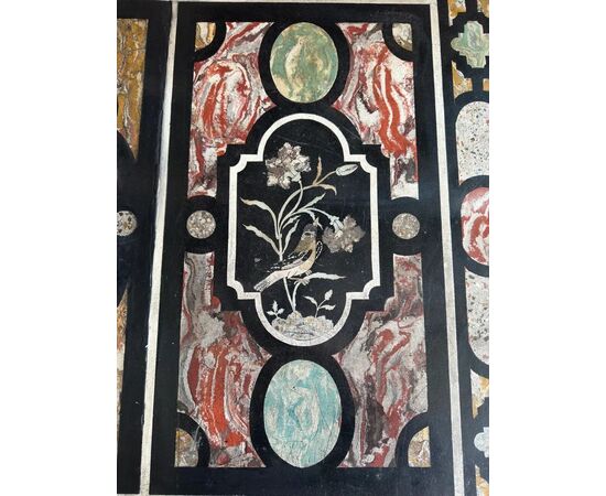 
Magnifico Tavolo in Scagliola Policroma su Marmo, Italia - XVIII Secolo