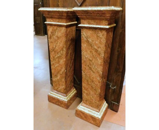 dars361 - coppia di colonne in legno, cm max l 39 x h 132