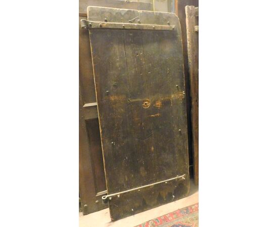 ptcr434 - rustic walnut door, max. cm l 82 xh 175     