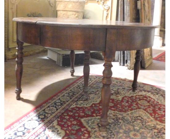 tav178 - round table in walnut, extendable, cm l 136 x p. 136 xh 77     