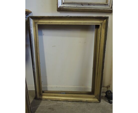 gilded frames&#39; 800 mis. East. 71 x 86 cm     