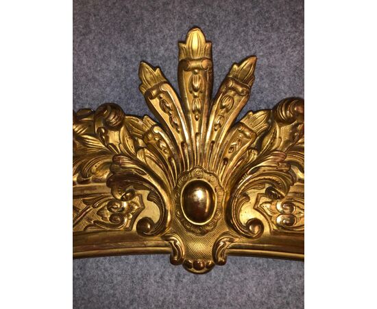 Carved wooden frieze with gold leaf (originally used to support a tent). Directory period.     