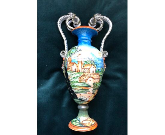 Majolica vase with historiated decoration, Molaroni manufacture, Pesaro.     