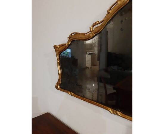 Venetian mantelpiece mirror from the 18th century     