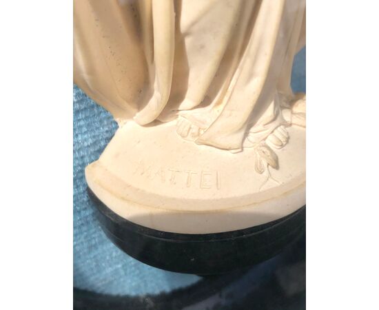 Bassorilievo in schiuma di mare ( magnesite ) raffigurante La Madonna..Firma Mattei.Francia.