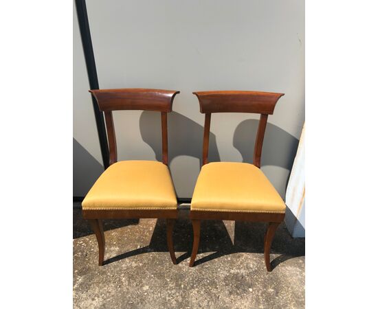 Pair of blond walnut chairs, Directory period.     