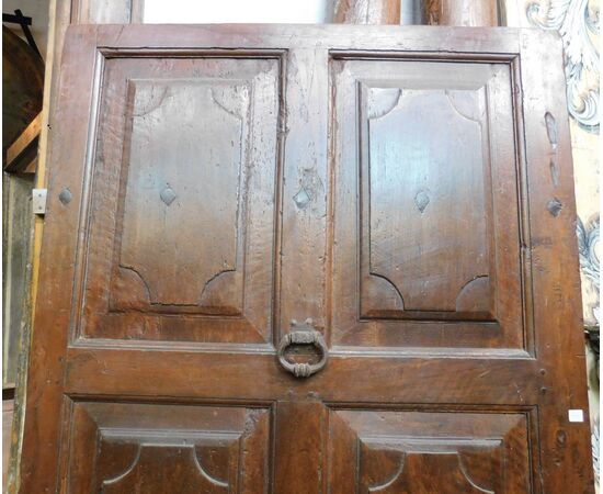 ptci512 - walnut door, XVIII century, Piedmont, l 104 xh 220 cm     