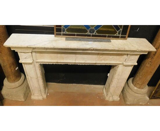 chm655 - fireplace in white Carrara marble, 19th century, size cm 136 xh 98     