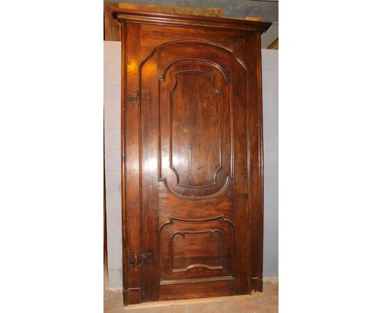 pti637 - poplar door with frame, 18th century, size cm l 135 xh 261     