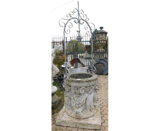 dars409 - Vicenza stone well, 19th century, size approx. 70 cm xh 217     